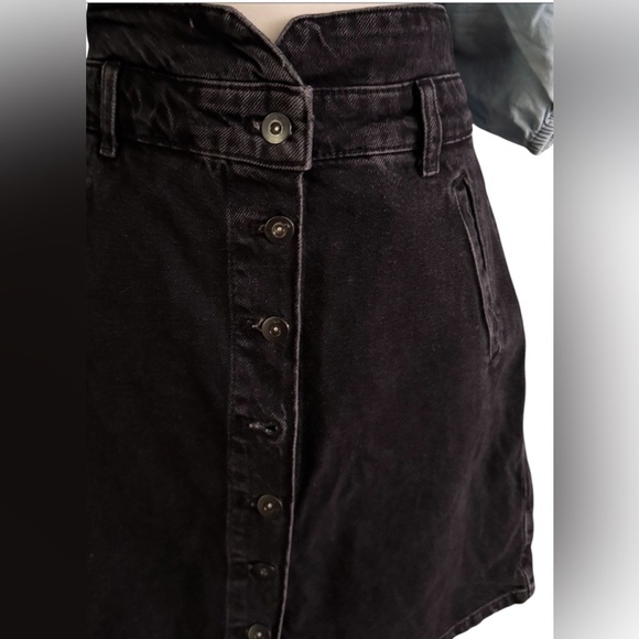 Black Button-Front Black Denim Skirt - Picture 2 of 3